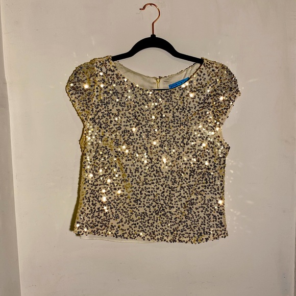 Alice + Olivia Tops - Gold sequined Alice + Olivia top
